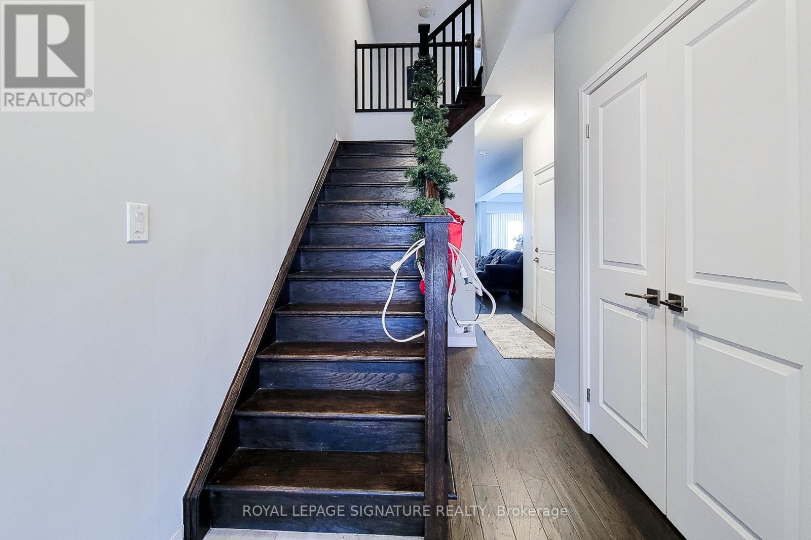 4885 Pettit Avenue, Niagara Falls, Ontario  L2E 0B7 - Photo 6 - X12649270