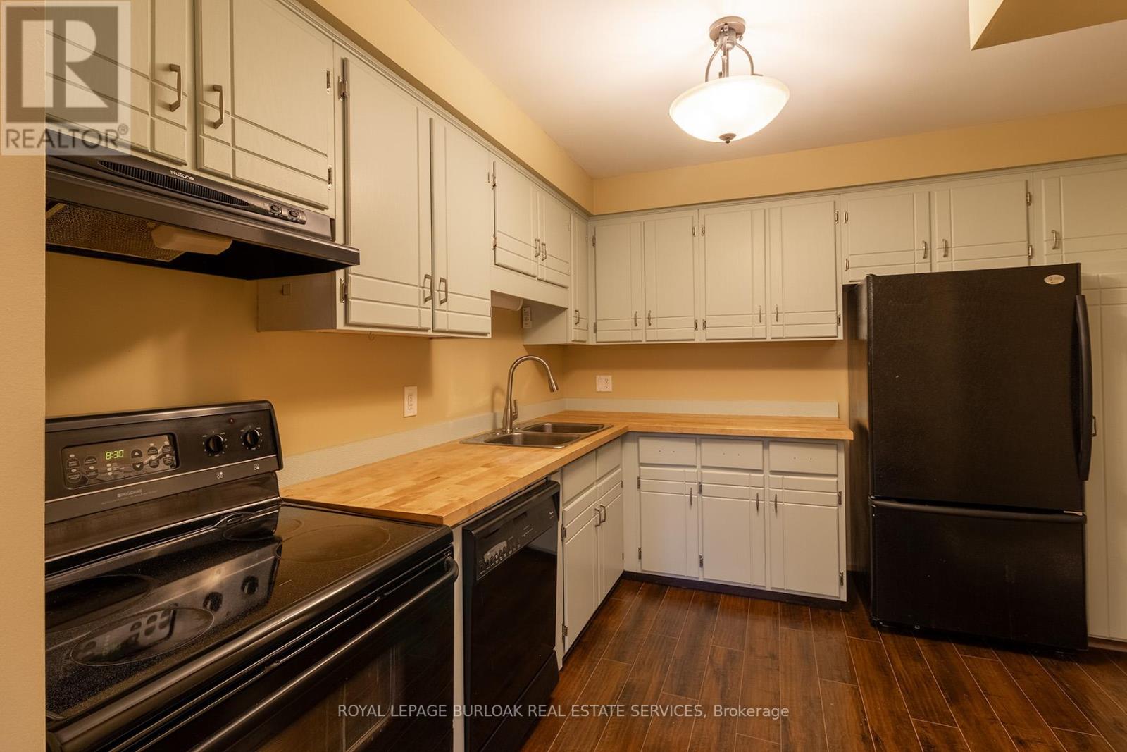 58 Romy Crescent, Thorold, Ontario  L2V 4T6 - Photo 5 - X12649282