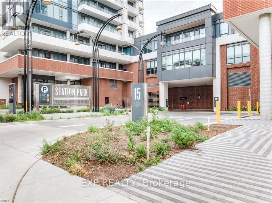 708 - 15 Wellington Street S, Waterloo, Ontario  N2G 0E4 - Photo 2 - X12649284