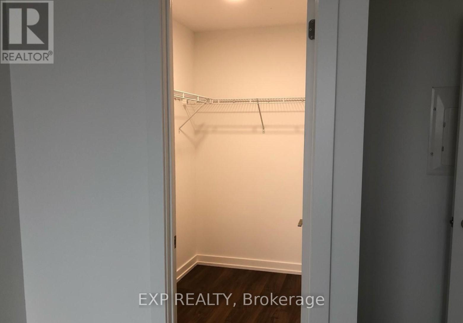 708 - 15 Wellington Street S, Waterloo, Ontario  N2G 0E4 - Photo 8 - X12649284