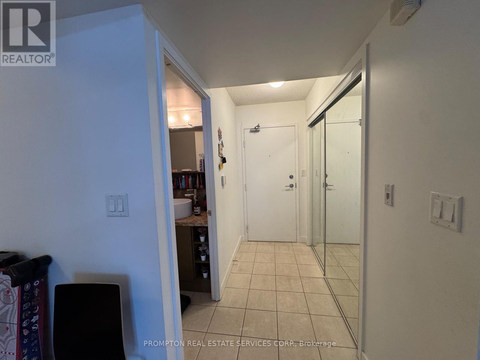 5108 - 11 Brunel Court, Toronto (Waterfront Communities), Ontario  M5V 3Y3 - Photo 12 - C12649292