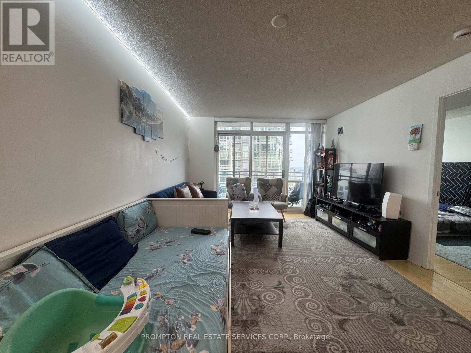5108 - 11 Brunel Court, Toronto (Waterfront Communities), Ontario  M5V 3Y3 - Photo 6 - C12649292