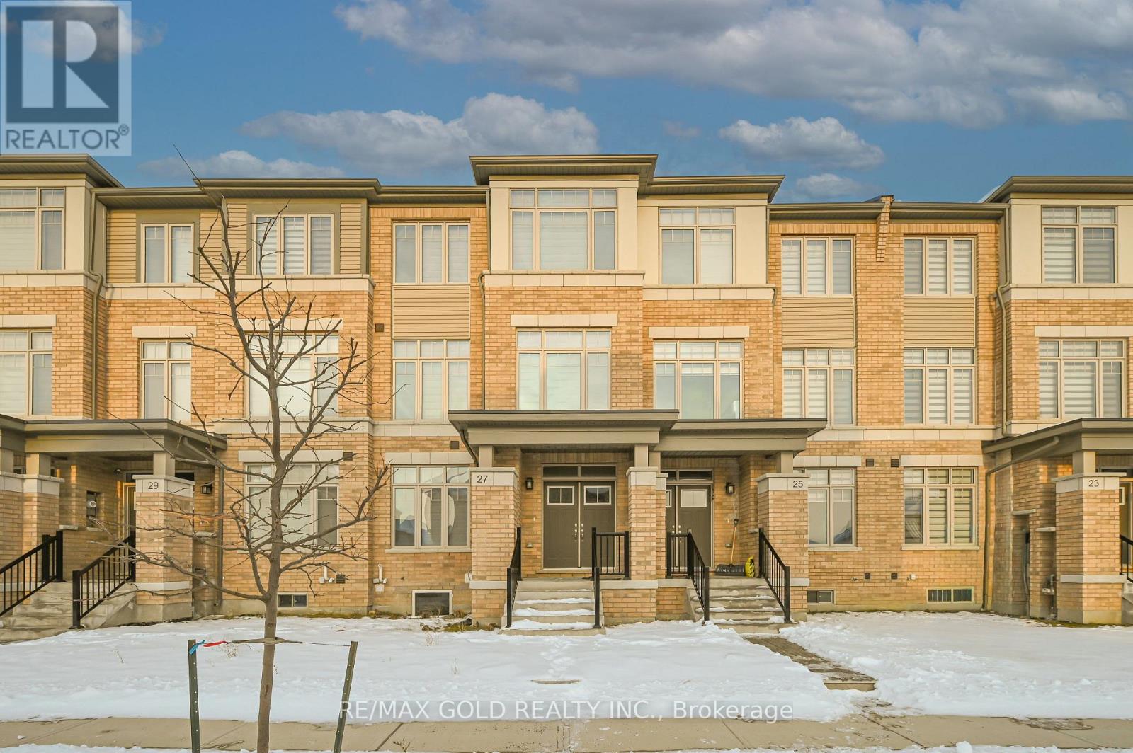 27 Minnock Street, Caledon, Ontario  L7C 1Z9 - Photo 1 - W12648704