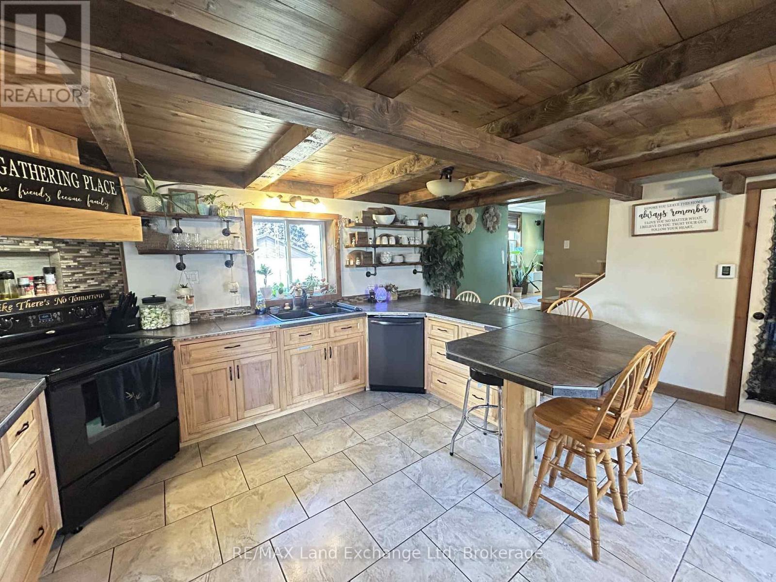 202 Union Street, North Huron (Blyth), Ontario  N0M 1H0 - Photo 11 - X12649316