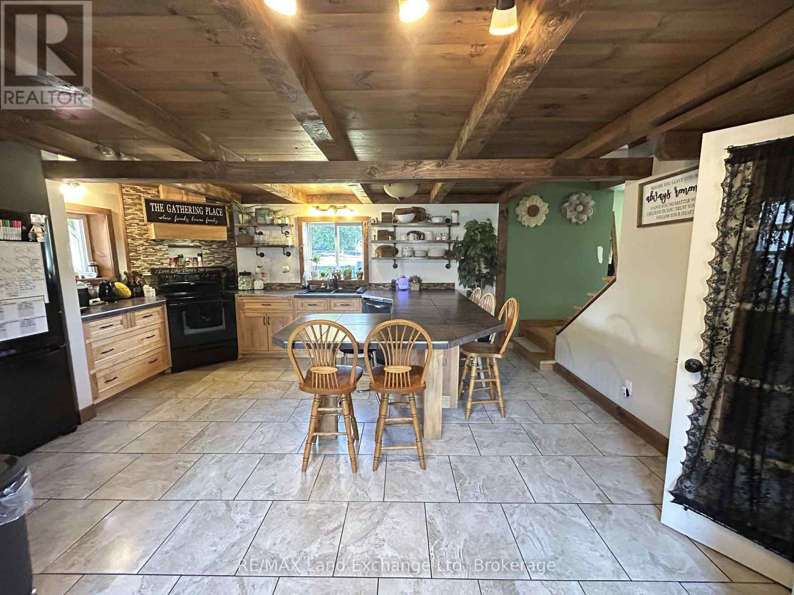 202 Union Street, North Huron (Blyth), Ontario  N0M 1H0 - Photo 6 - X12649316