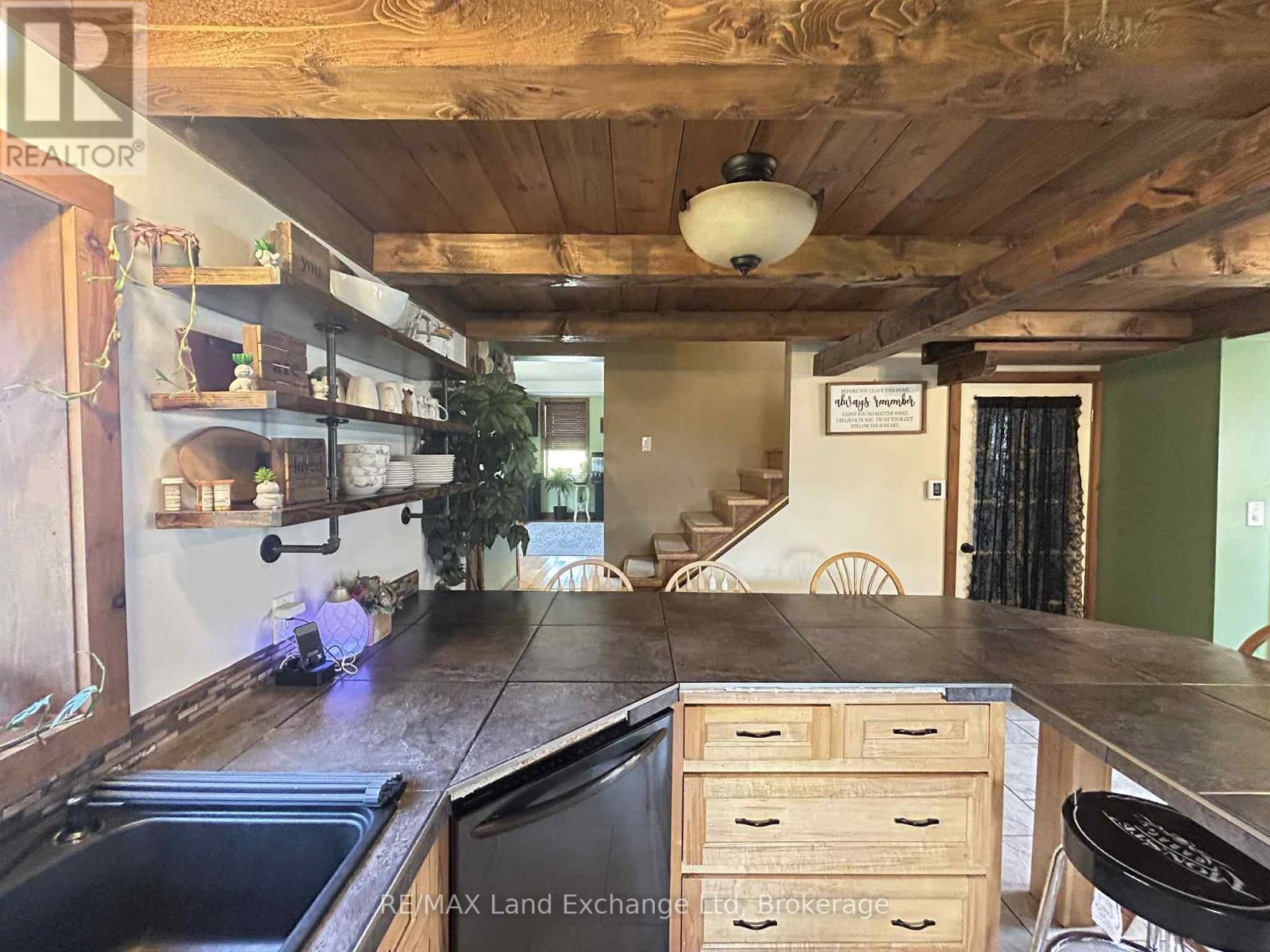 202 Union Street, North Huron (Blyth), Ontario  N0M 1H0 - Photo 9 - X12649316