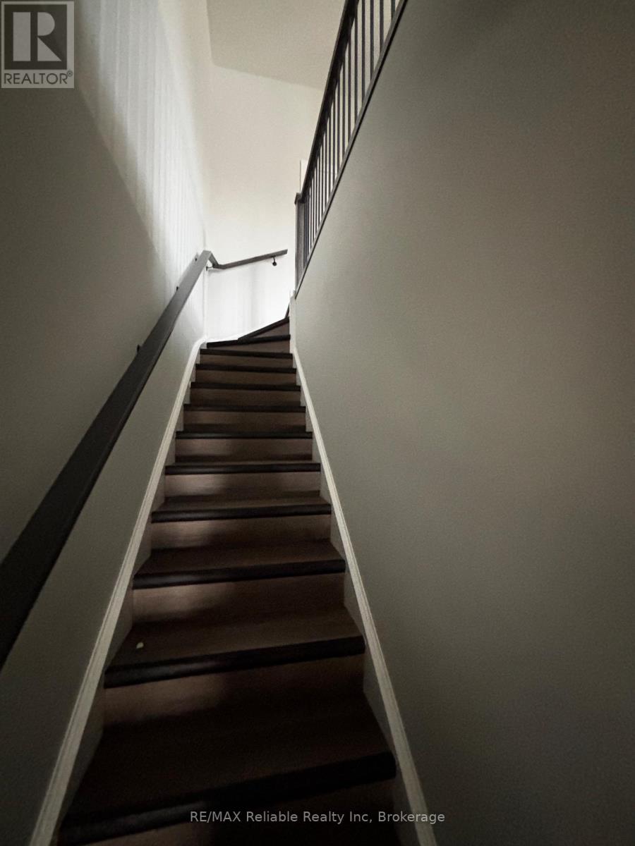 201 - 24 Albert Street, Central Huron (Clinton), Ontario  N0K 1L0 - Photo 14 - X12649326