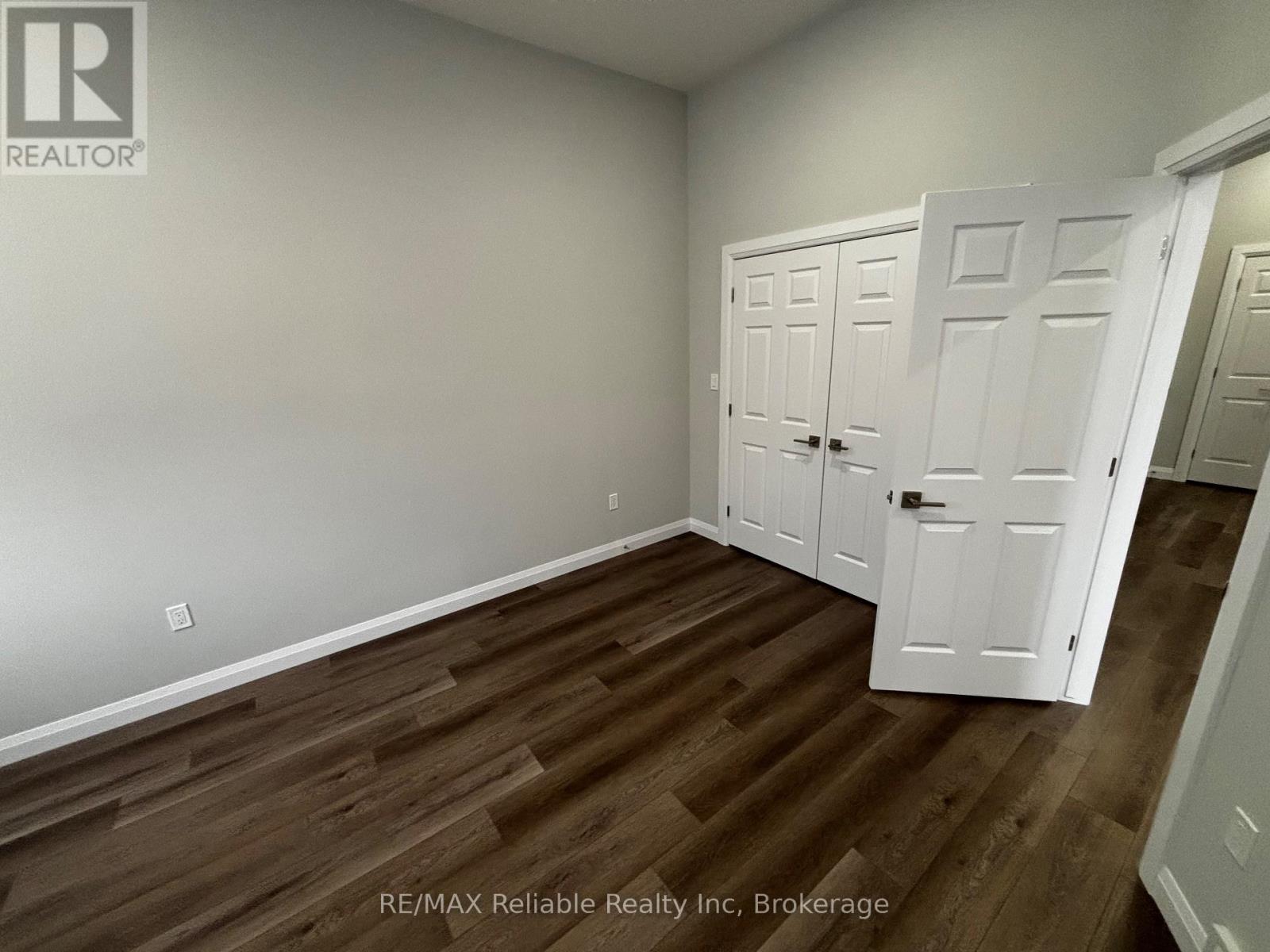 201 - 24 Albert Street, Central Huron (Clinton), Ontario  N0K 1L0 - Photo 4 - X12649326