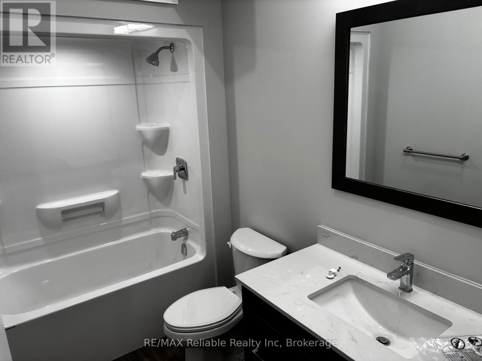 202 & 203 - 24 Albert Street, Central Huron (Clinton), Ontario  N0K 1L0 - Photo 8 - X12649340