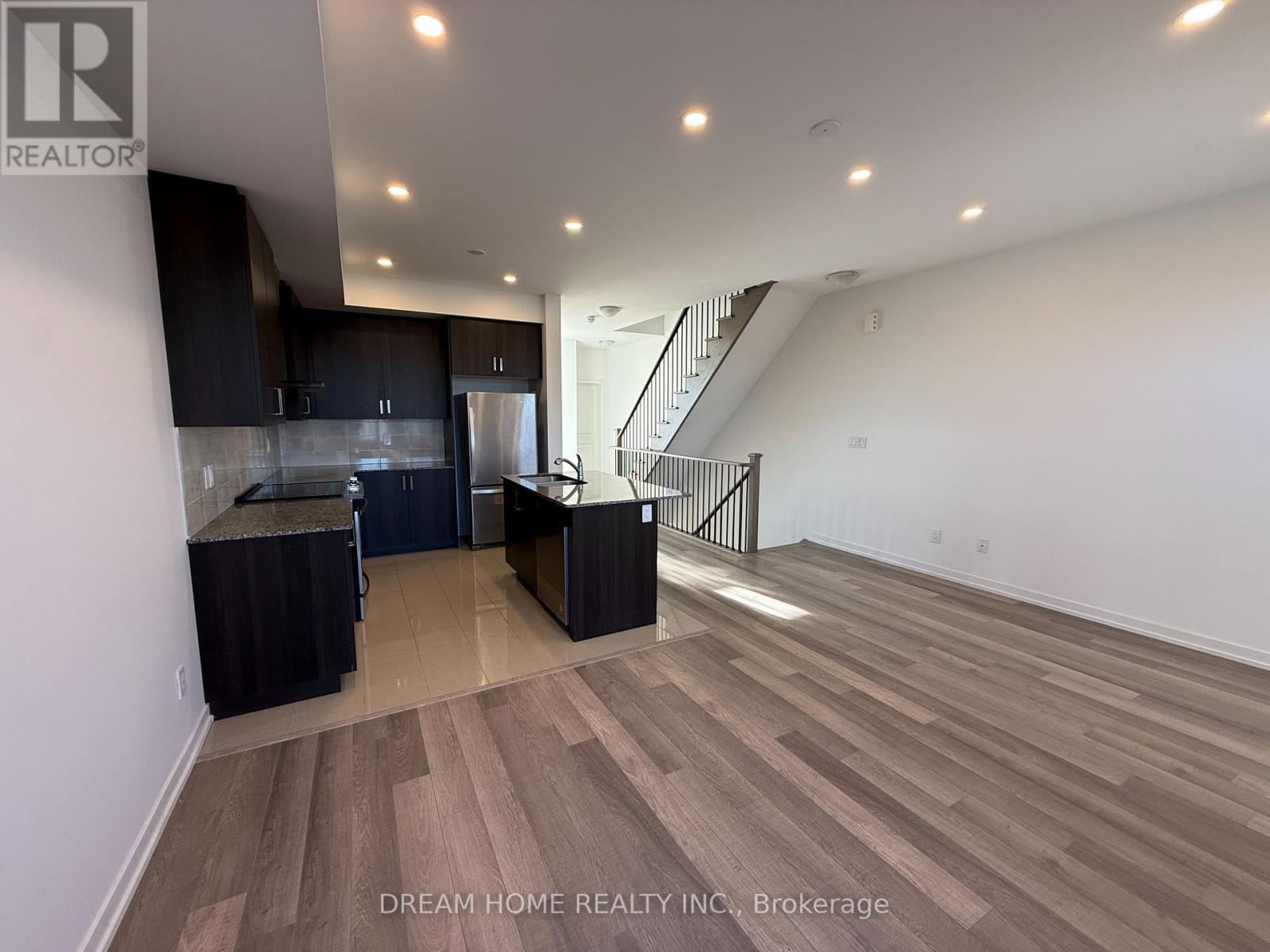 314 Clay Stones Street, Newmarket, Ontario  L3X 0M1 - Photo 7 - N12647018