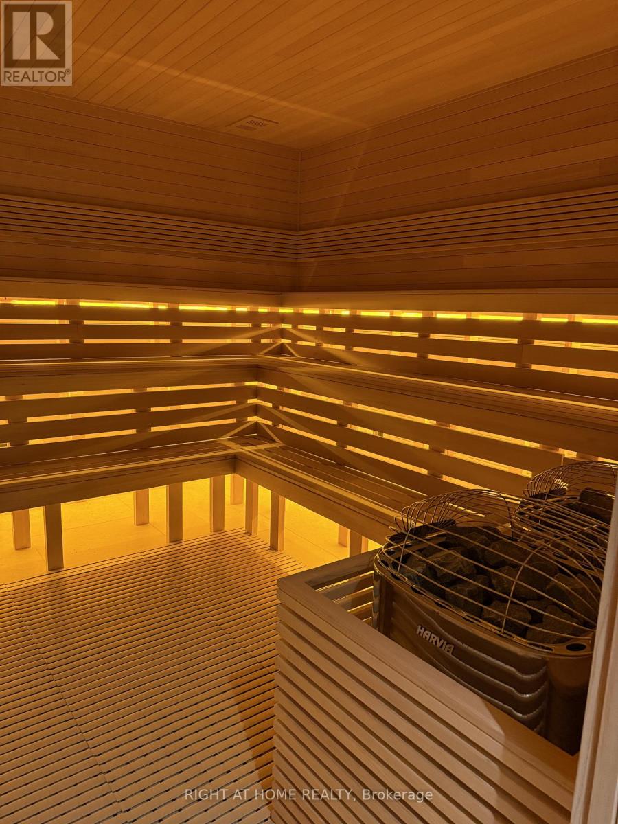 4008 - 395 Square One Drive, Mississauga, Ontario  L5B 0G6 - Photo 30 - W12649256