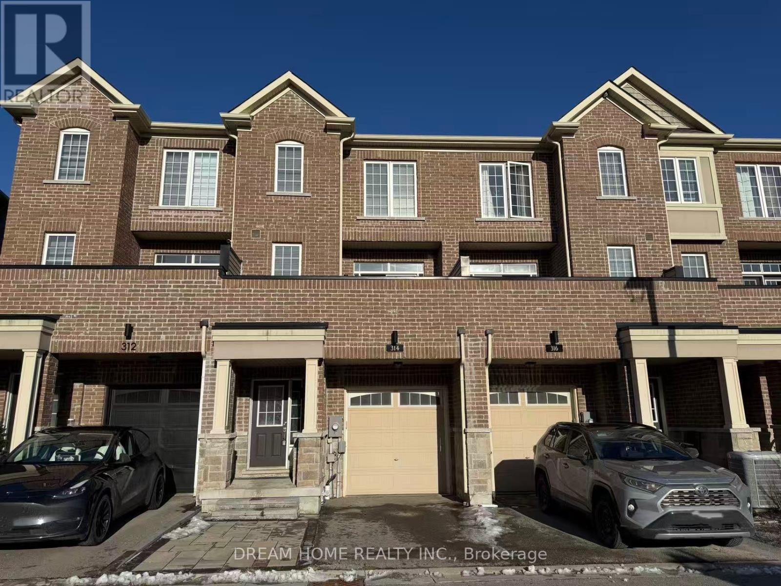 314 CLAY STONES STREET, Newmarket, Ontario