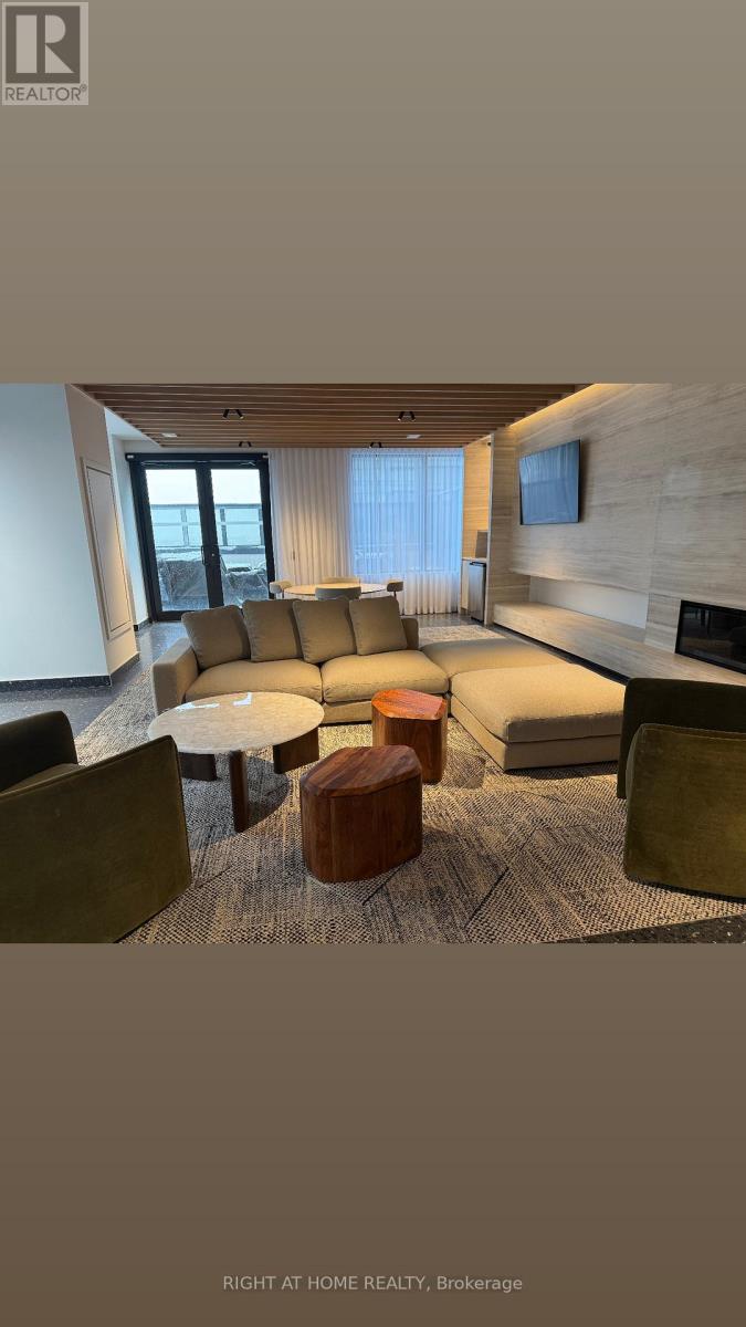 4008 - 395 Square One Drive, Mississauga, Ontario  L5B 0G6 - Photo 40 - W12649256