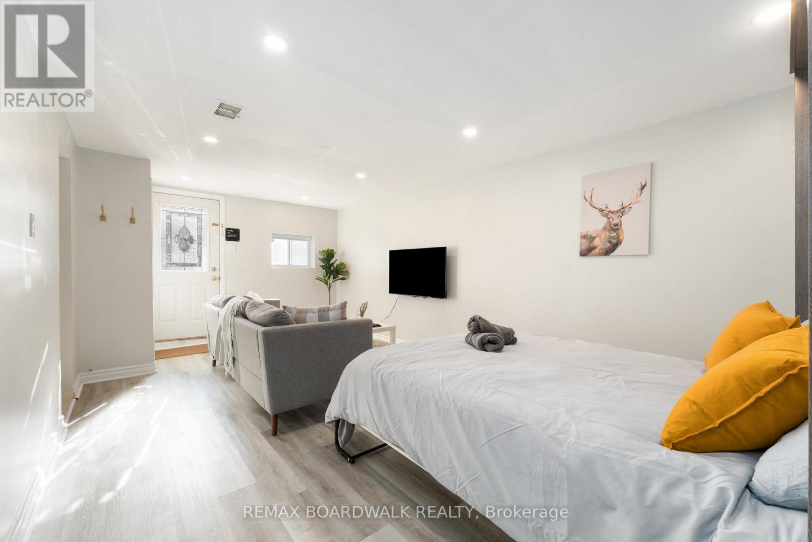 707 Morin Street, Ottawa, Ontario  K1K 3G8 - Photo 8 - X12599320