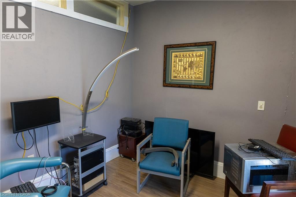 7 Welland Avenue, St. Catharines, Ontario  L2R 2L8 - Photo 11 - 40795010