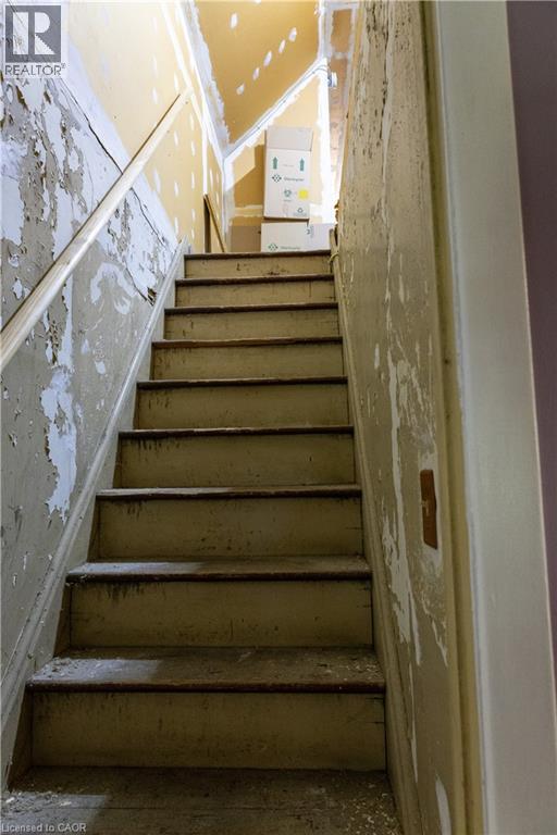 7 Welland Avenue, St. Catharines, Ontario  L2R 2L8 - Photo 16 - 40795010