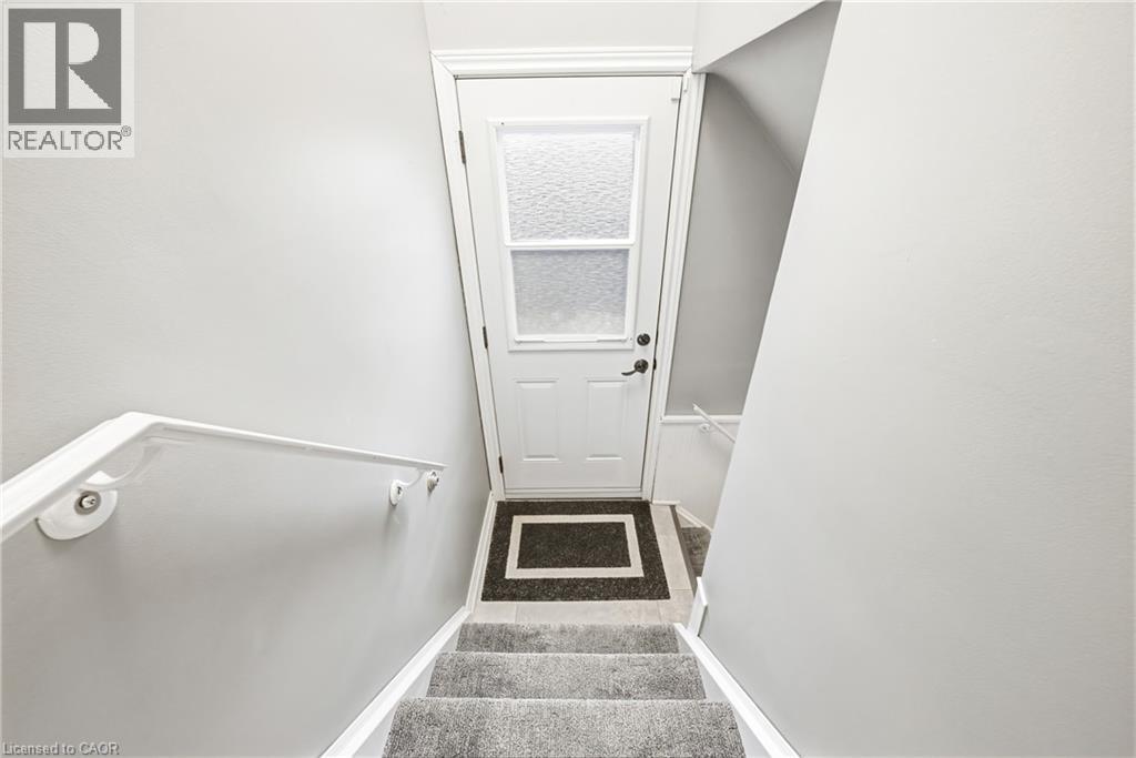 1007 Pine Street, Dunnville, Ontario  N1A 2N1 - Photo 21 - 40794861