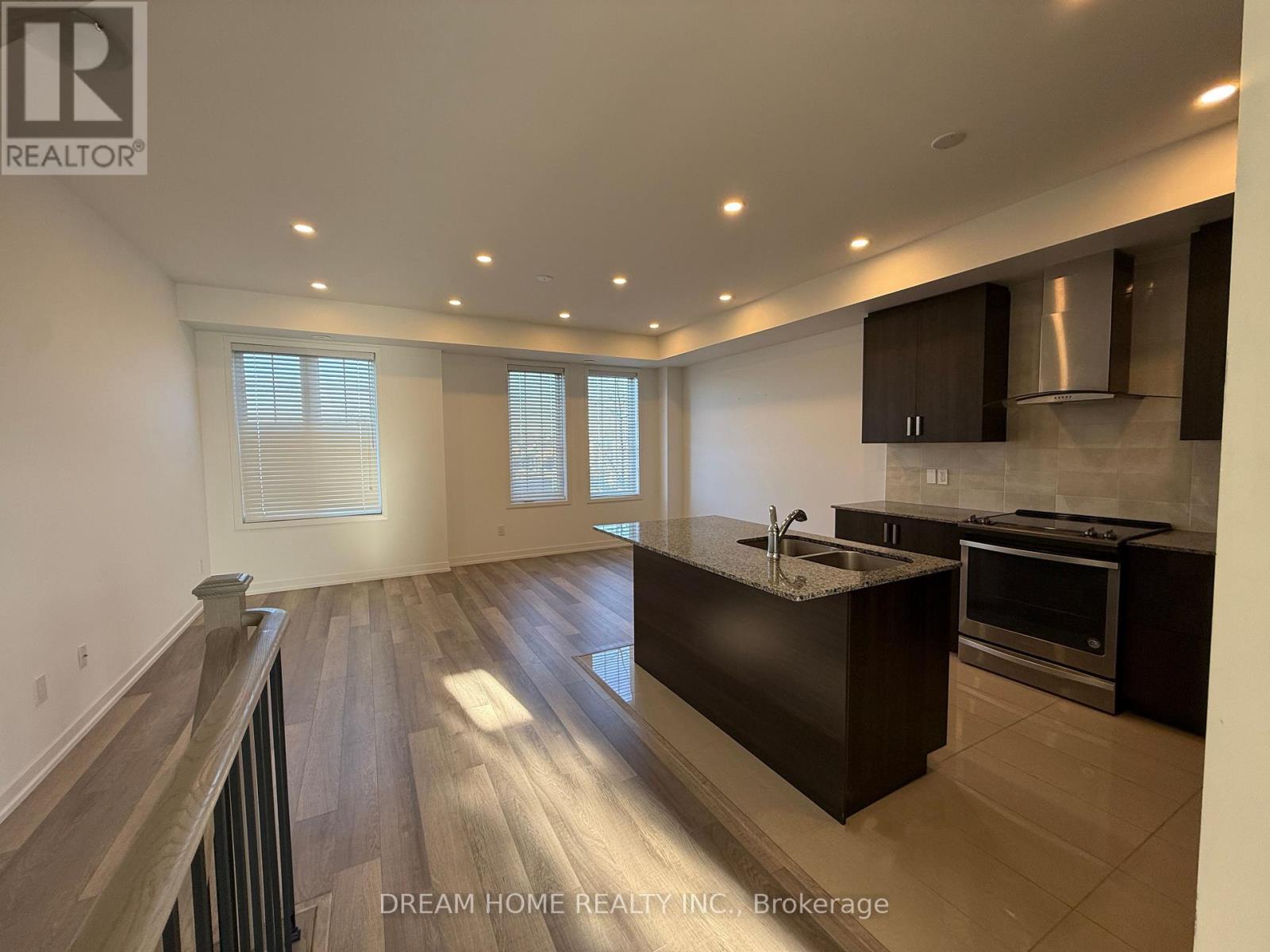 314 Clay Stones Street, Newmarket, Ontario  L3X 0M1 - Photo 13 - N12647018