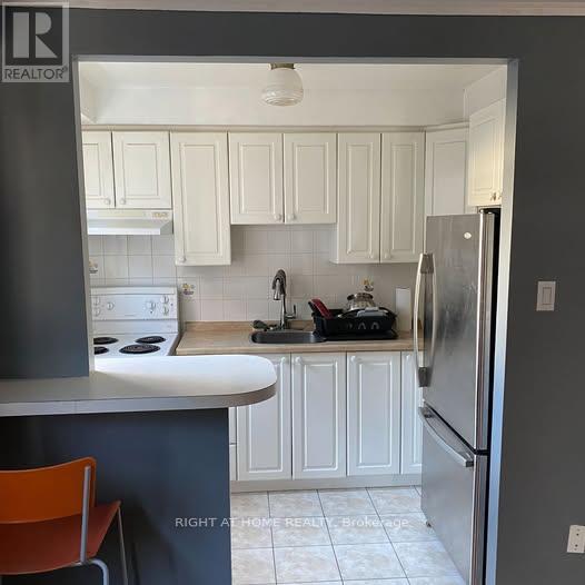 2 - 115 Eighth Street, Toronto, Ontario  M8V 3C5 - Photo 4 - W12642252