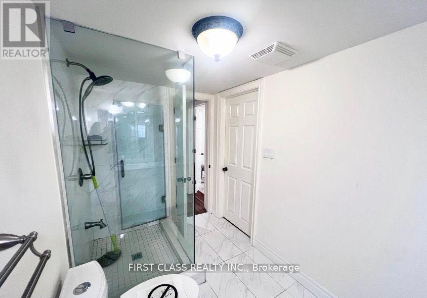 9 Wiley Avenue, Richmond Hill, Ontario  L4S 0C6 - Photo 4 - N12649328