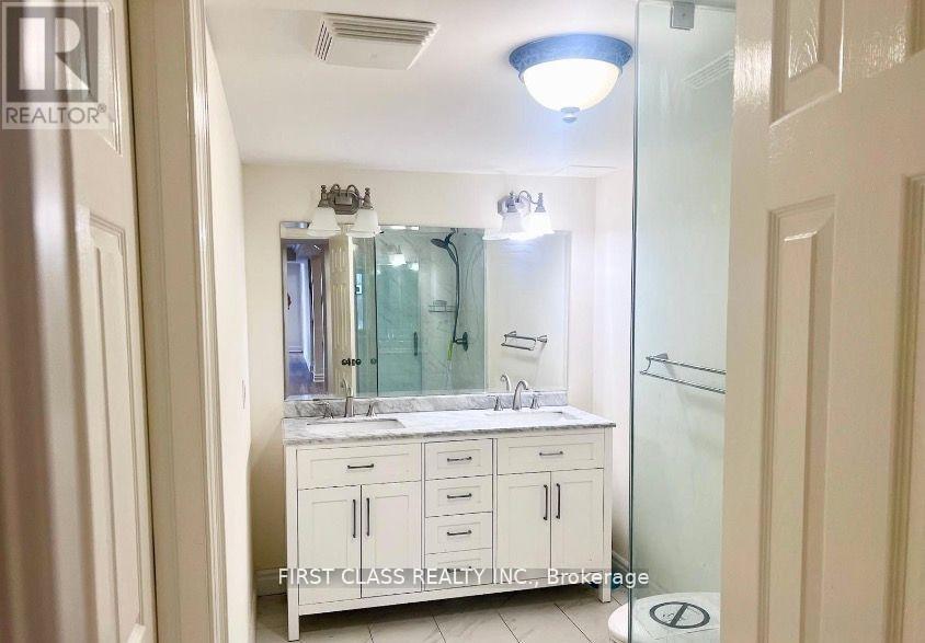 9 Wiley Avenue, Richmond Hill, Ontario  L4S 0C6 - Photo 5 - N12649328