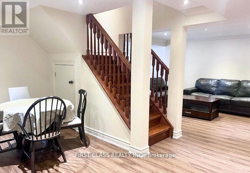 9 Wiley Avenue, Richmond Hill, Ontario  L4S 0C6 - Photo 7 - N12649328