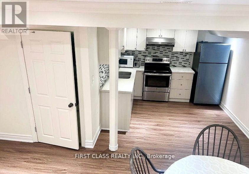 9 Wiley Avenue, Richmond Hill, Ontario  L4S 0C6 - Photo 8 - N12649328