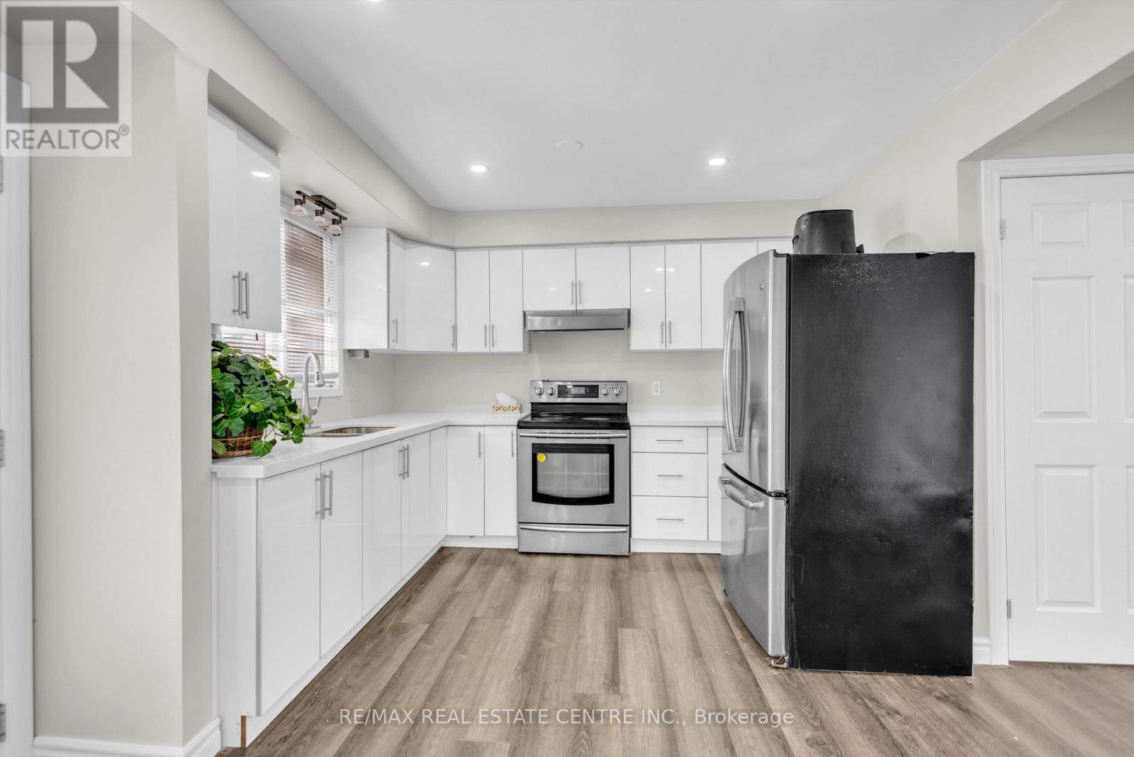 168 Winston Boulevard, Cambridge, Ontario  N3C 1M2 - Photo 10 - X12649338