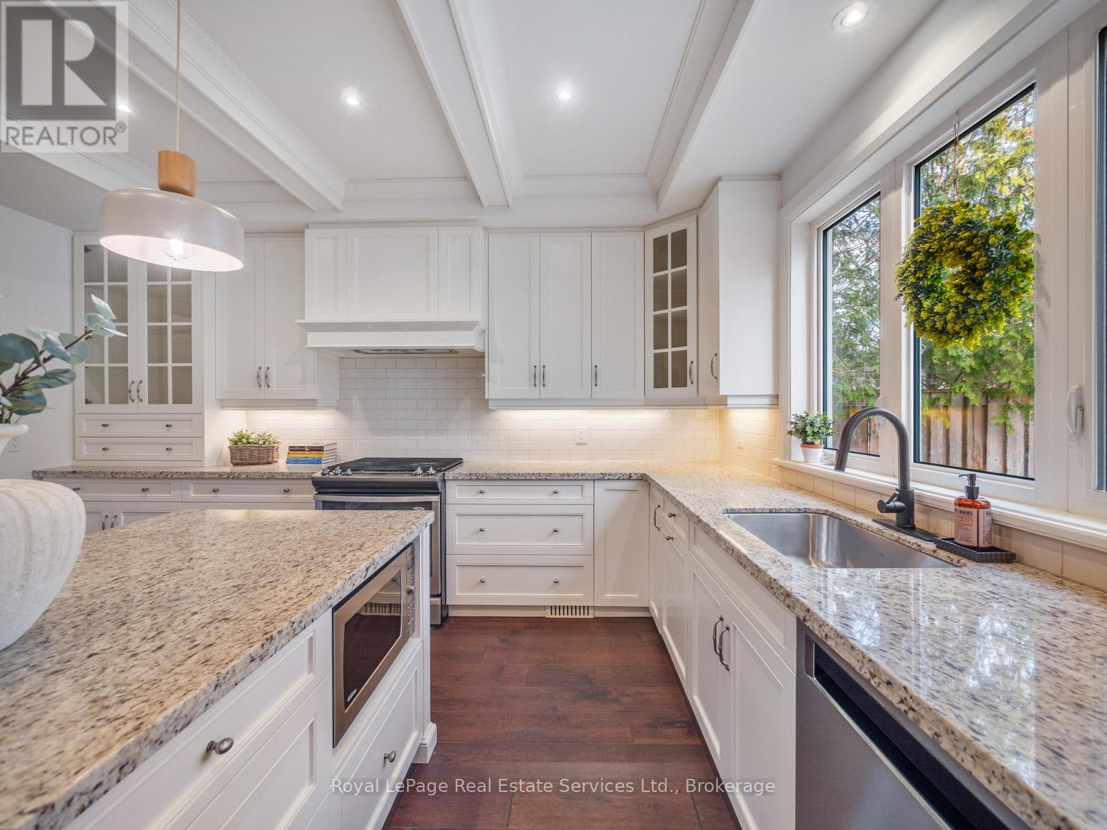 437 Inglehart Street N, Oakville, Ontario  L6J 3J5 - Photo 19 - W12649410