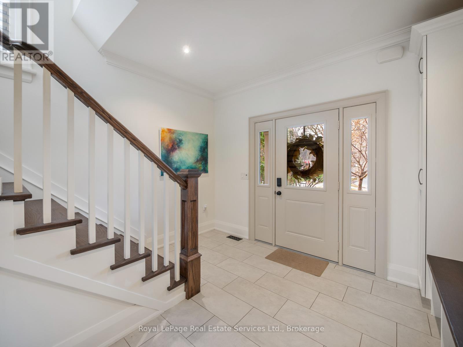 437 Inglehart Street N, Oakville, Ontario  L6J 3J5 - Photo 5 - W12649410