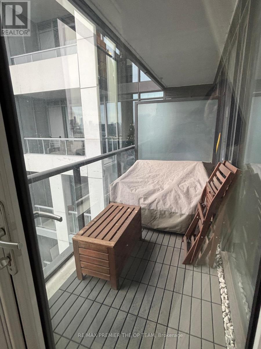 1518 - 576 Front Street, Toronto, Ontario  M5V 1C1 - Photo 17 - C12612330