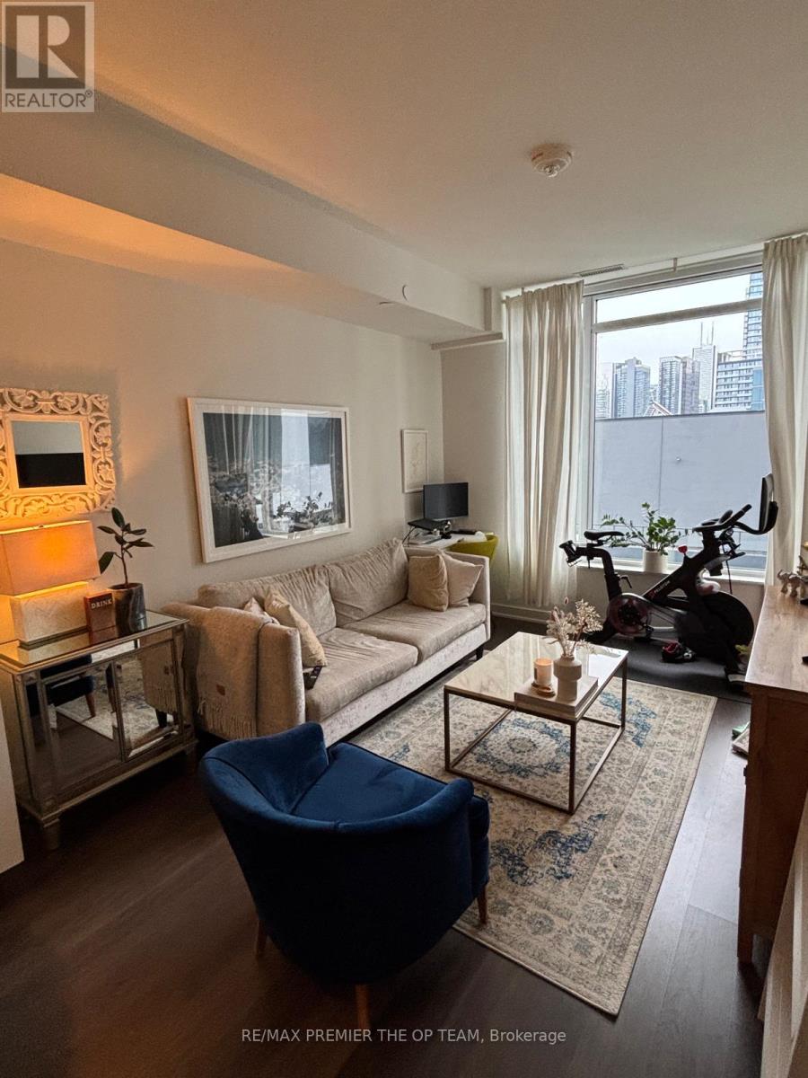 1518 - 576 Front Street, Toronto, Ontario  M5V 1C1 - Photo 4 - C12612330