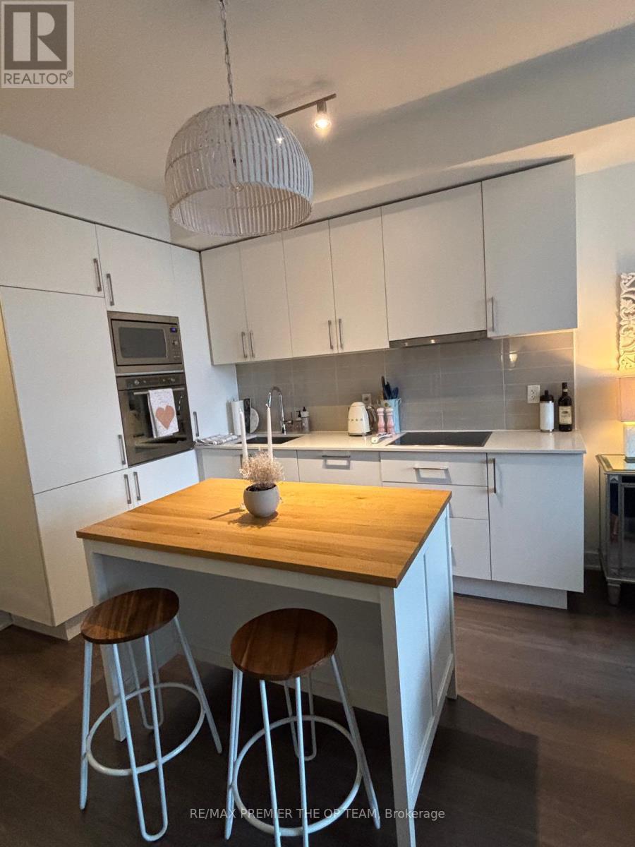 1518 - 576 Front Street, Toronto, Ontario  M5V 1C1 - Photo 6 - C12612330