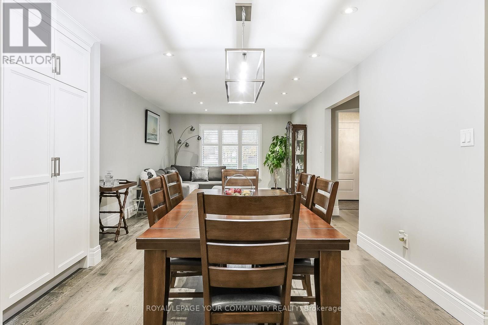 28 Bishopsbridge Crescent, Richmond Hill, Ontario  L4E 2L7 - Photo 10 - N12540206