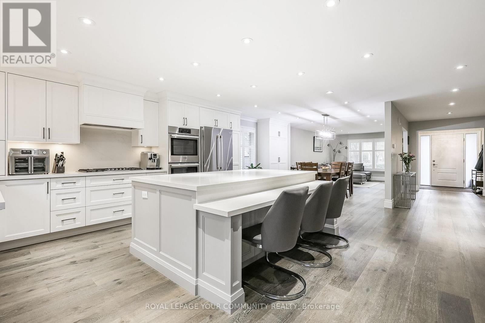 28 Bishopsbridge Crescent, Richmond Hill, Ontario  L4E 2L7 - Photo 14 - N12540206