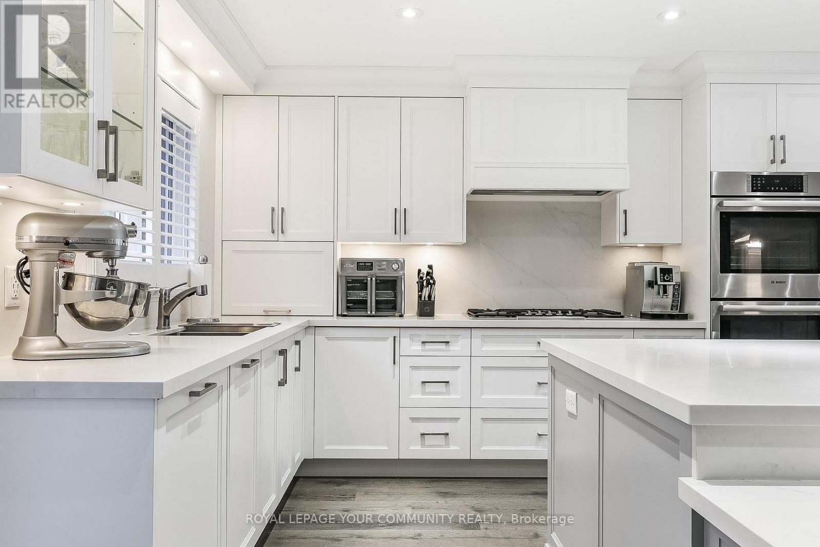 28 Bishopsbridge Crescent, Richmond Hill, Ontario  L4E 2L7 - Photo 15 - N12540206