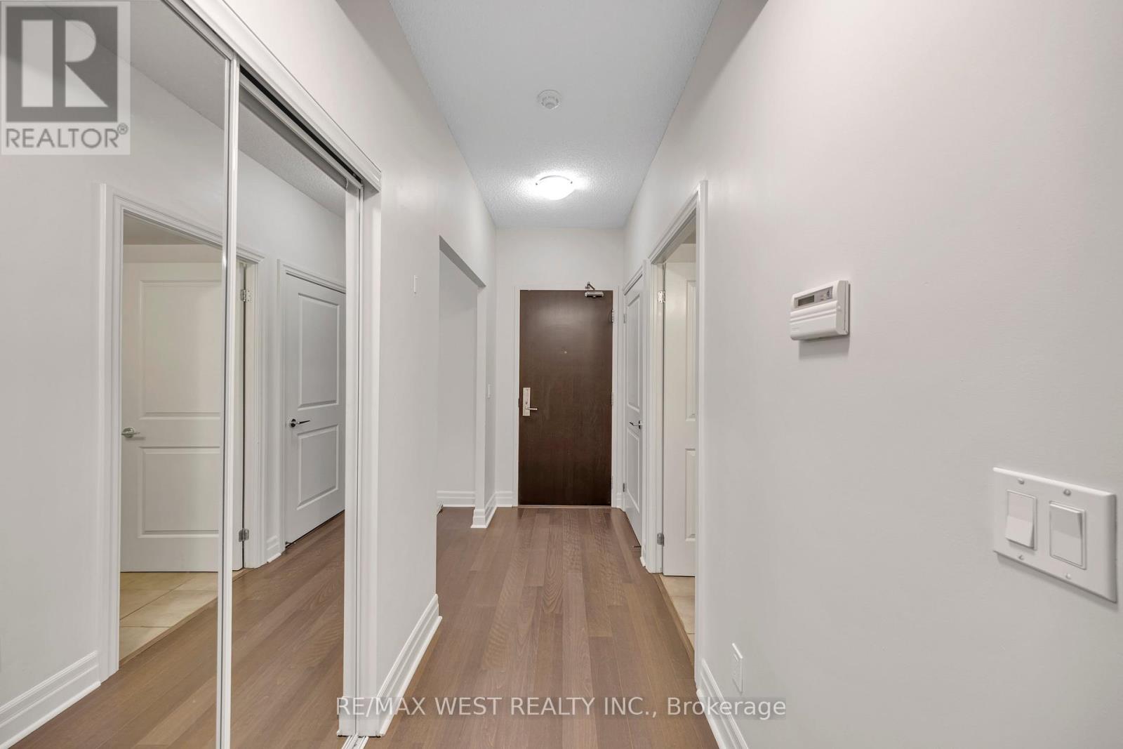 312 - 8130 Birchmount Road, Markham, Ontario  L6G 0E4 - Photo 4 - N12649336