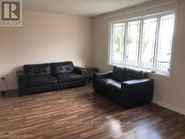 33 Winding Way Crescent, London North, Ontario  N6G 3E9 - Photo 3 - X12528914