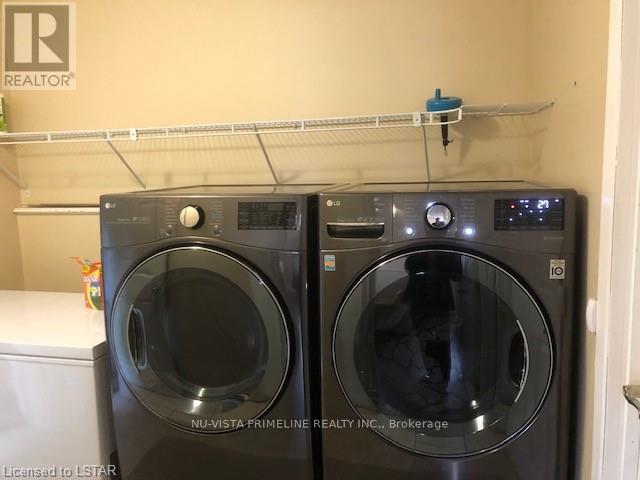 33 Winding Way Crescent, London North, Ontario  N6G 3E9 - Photo 11 - X12528914