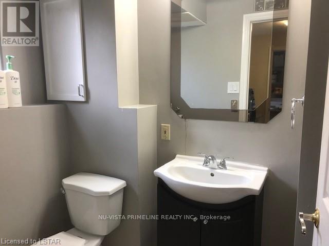 33 Winding Way Crescent, London North, Ontario  N6G 3E9 - Photo 12 - X12528914