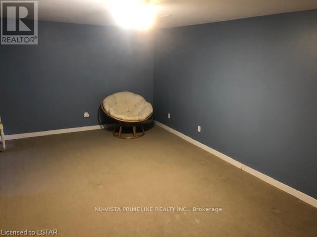 33 Winding Way Crescent, London North, Ontario  N6G 3E9 - Photo 14 - X12528914