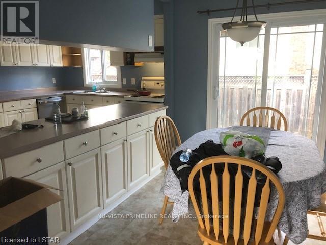 33 Winding Way Crescent, London North, Ontario  N6G 3E9 - Photo 4 - X12528914