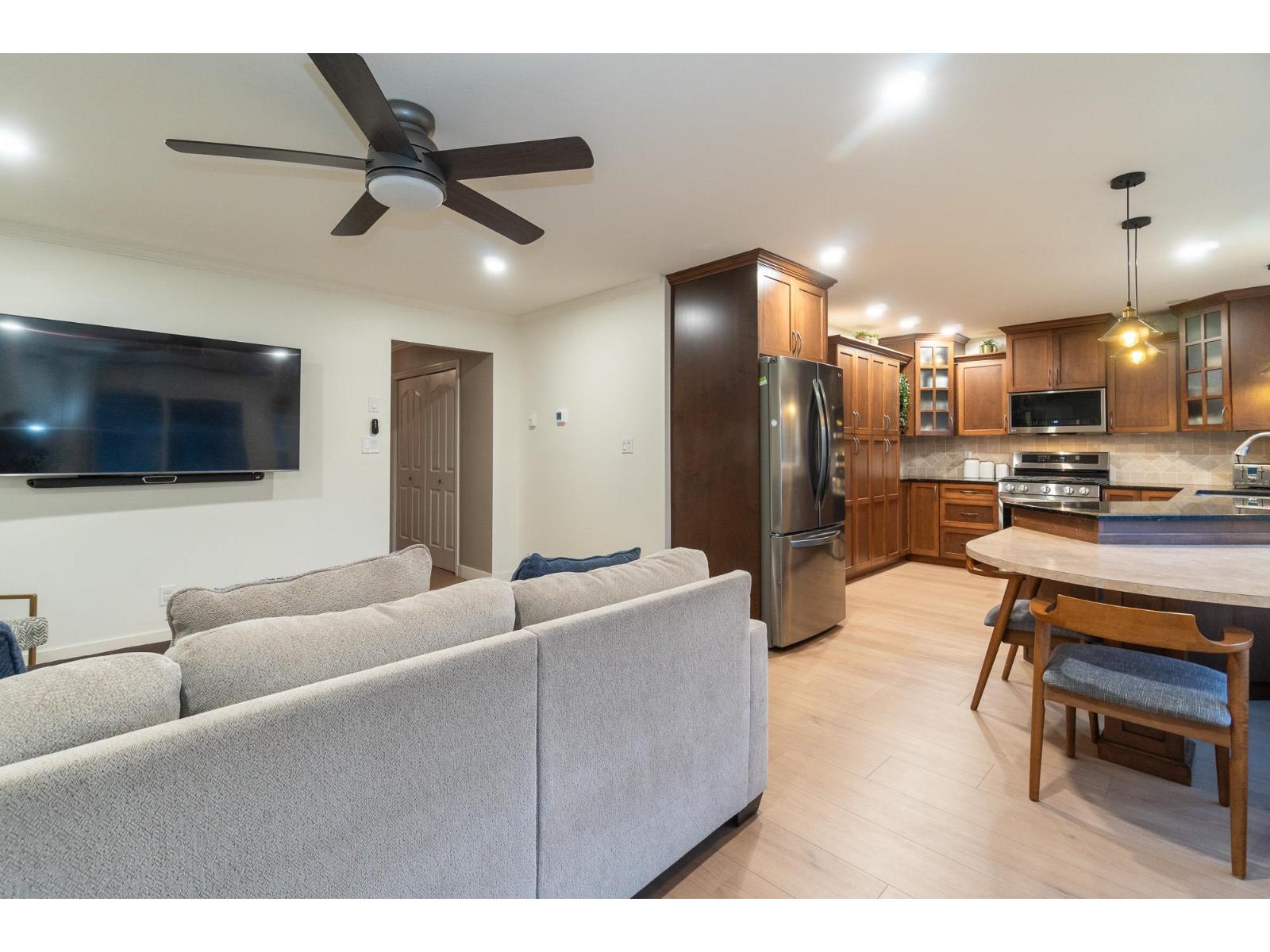 5445 Highroad Crescent, Promontory, Chilliwack, British Columbia  V2R 3Y1 - Photo 13 - R3074814