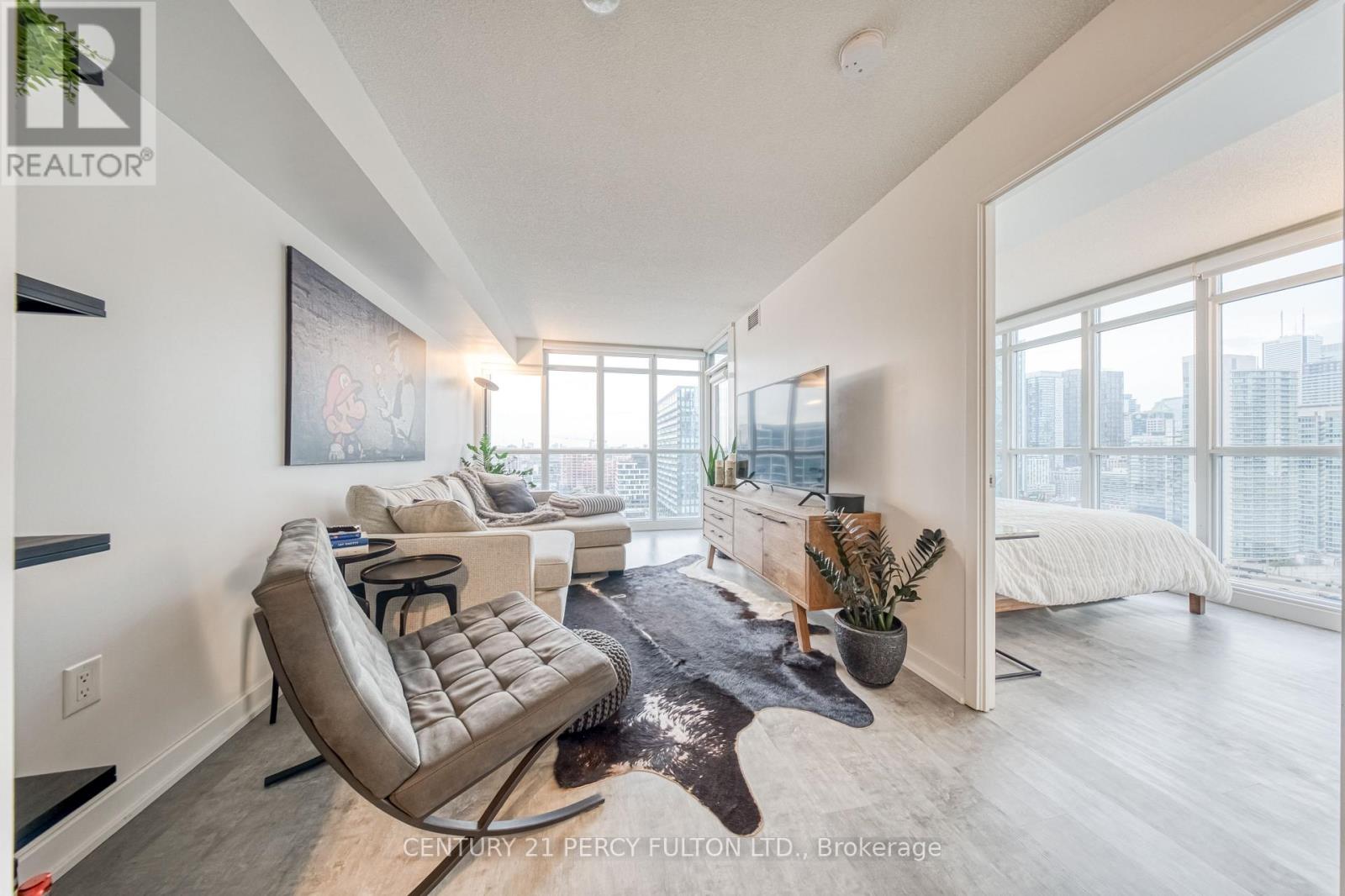 2502 - 15 Iceboat Terrace, Toronto, Ontario  M5V 4A5 - Photo 12 - C12649350