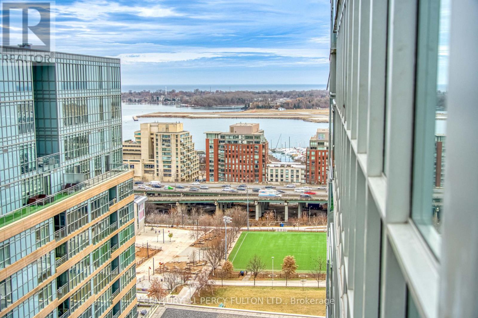 2502 - 15 Iceboat Terrace, Toronto, Ontario  M5V 4A5 - Photo 28 - C12649350