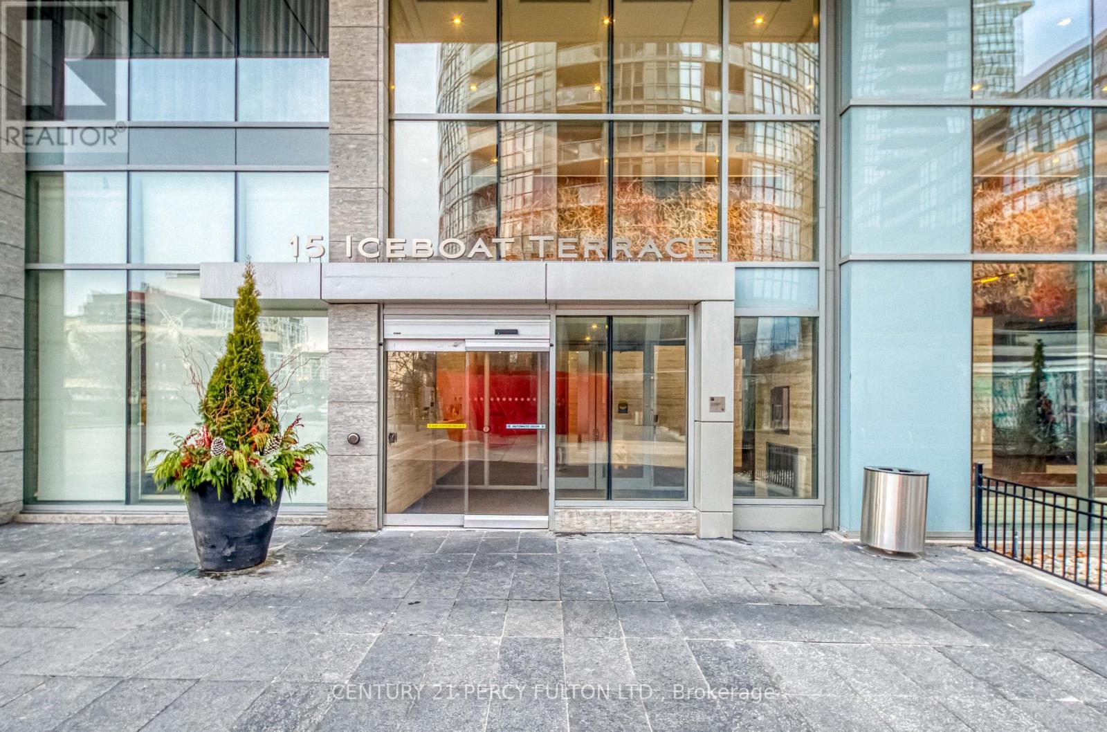 2502 - 15 Iceboat Terrace, Toronto, Ontario  M5V 4A5 - Photo 32 - C12649350