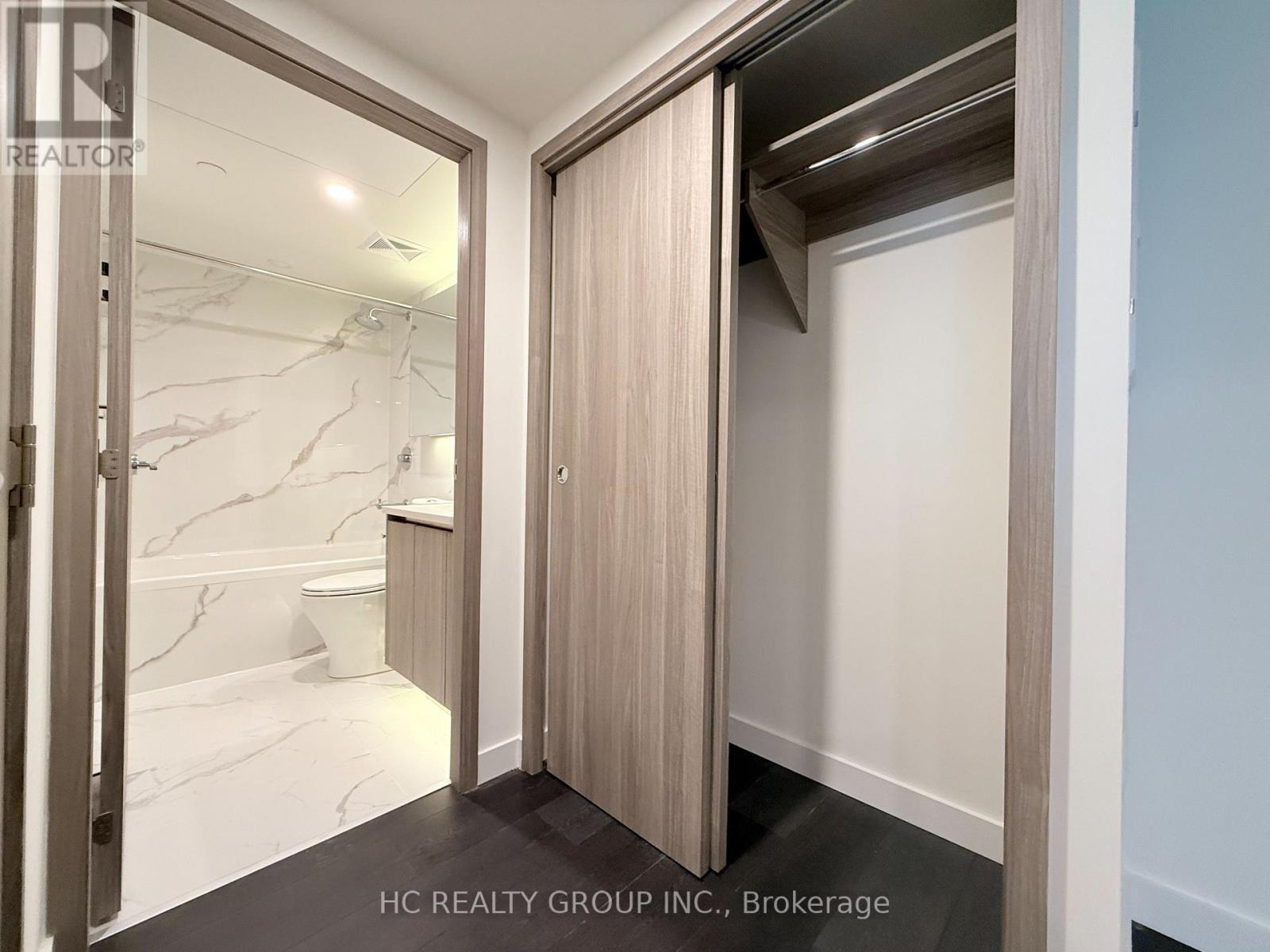 1005 - 1 Concord Cityplace Way, Toronto, Ontario  M5V 0X3 - Photo 13 - C12649408