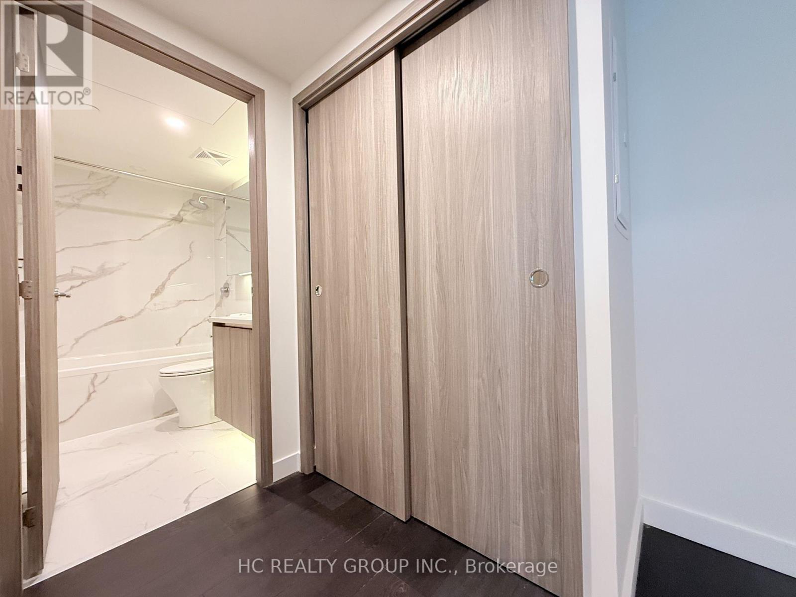 1005 - 1 Concord Cityplace Way, Toronto, Ontario  M5V 0X3 - Photo 14 - C12649408