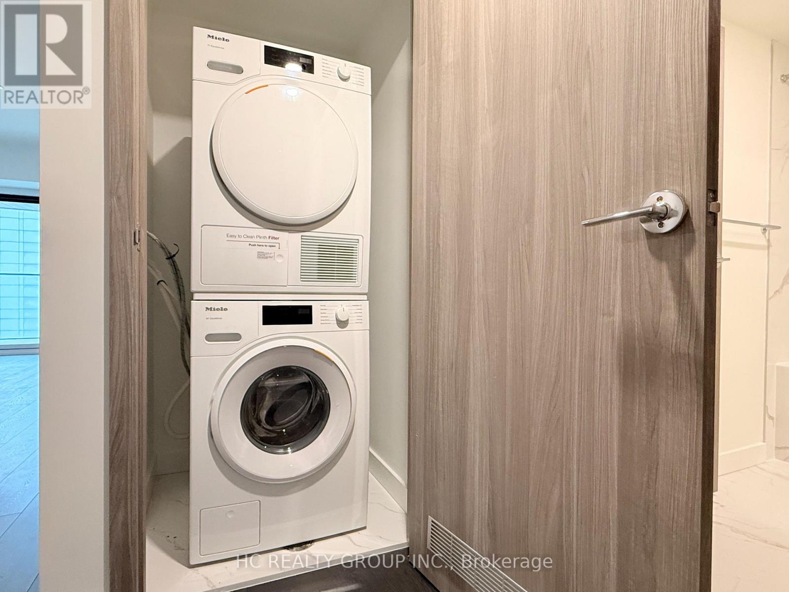 1005 - 1 Concord Cityplace Way, Toronto, Ontario  M5V 0X3 - Photo 19 - C12649408