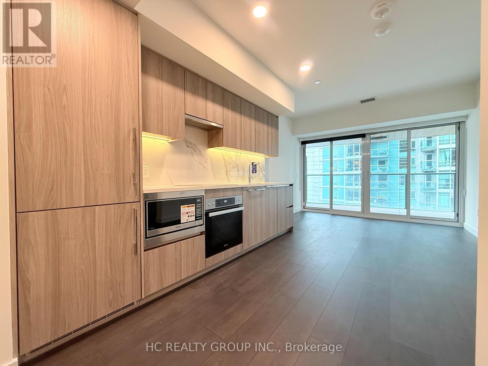 1005 - 1 Concord Cityplace Way, Toronto, Ontario  M5V 0X3 - Photo 5 - C12649408